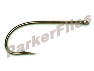 25 Mustad 3366 Fly Tying Hooks Size #1/0   Good for Bass, Pike & Deer