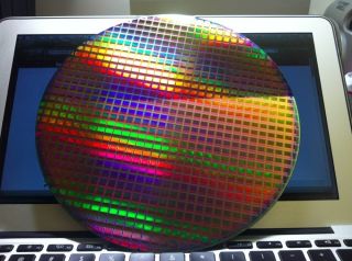 200mm SILICON WAFER WITH MEMORY PATTERN SUPERB REFLECTIVE EYE CANDY