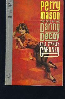 PB Erle Stanley Gardner Case of the Daring Decoy. Perry Mason Pocket