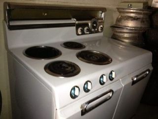 1940s To 50s Era General Electric Stove