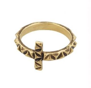 Harlow 1960 Nicole Richie Yellow Gold Plated Faceted Metal Cross Ring