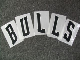 CHICAGO BULLS LETTERS PATCH   BASKETBALL   NBA   NEW   EACH APPROX. 4