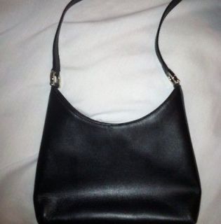 Beautiful Salvatore Ferragamo Black Leather Hobo Handbag/ Tote (SN  AQ