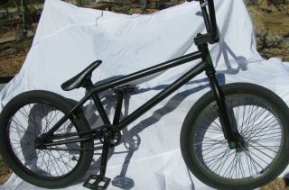  FIT TECH 1 BMX BICYCLE ALIEN NATION RIMS SUPER CLEAN VERY LOW USEAGE