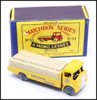 Moko Lesney Matchbox Series 51A Albion Chieftan in Original Cardboard