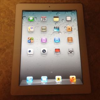 Apple iPad 2 16GB WiFi 9 7in White MC979LL A Cracked Screen